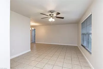 321 NE 10th St, Cape Coral, FL 33909 - Photo 9