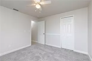 321 NE 10th St, Cape Coral, FL 33909 - Photo 15
