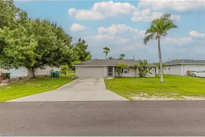 321 NE 10th St, Cape Coral, FL 33909 - Photo 23
