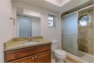 321 NE 10th St, Cape Coral, FL 33909 - Photo 13