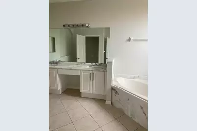 7541 Bristol Cir, Naples, FL 34120 - Photo 11