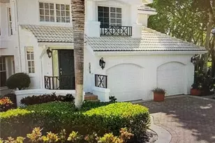 6830 San Marino Dr, Naples, FL 34108 - Photo 5