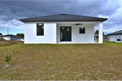 4107 13th St SW, Lehigh Acres, FL 33976 - Photo 9