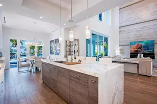 3801 Crayton Rd, Naples, FL 34103 - Photo 13