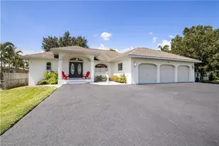 1285 Driftwood Dr, North Fort Myers, FL 33903 - Photo 3