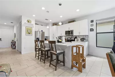 8932 Madrid Cir, Naples, FL 34104 - Photo 3