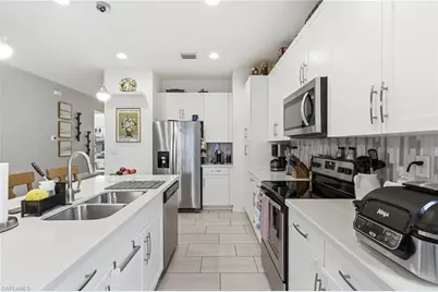 8932 Madrid Cir, Naples, FL 34104 - Photo 11