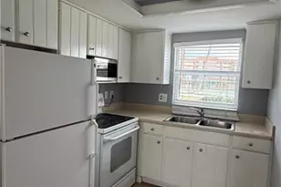 3250 10th St N, Naples, FL 34103 - Photo 21