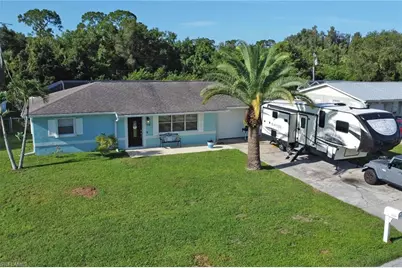 12213 De Moya Dr, Fort Myers, FL 33905 - Photo 3