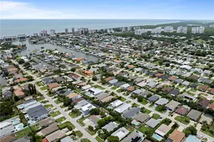 538 104th Ave N, Naples, FL 34108 - Photo 3
