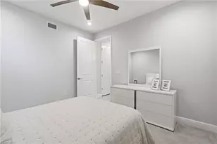 2560 Seychelles Dr, Naples, FL 34112 - Photo 15