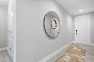 2560 Seychelles Dr, Naples, FL 34112 - Photo 3
