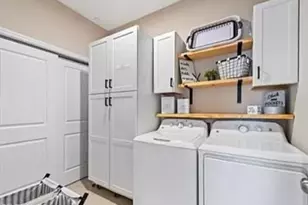 9397 Pocida Ct, Naples, FL 34119 - Photo 23