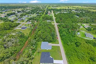 578 Woodview Dr, Lehigh Acres, FL 33972 - Photo 43
