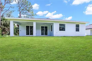 578 Woodview Dr, Lehigh Acres, FL 33972 - Photo 5
