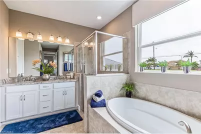 856 NE 6th Ave, Cape Coral, FL 33909 - Photo 15