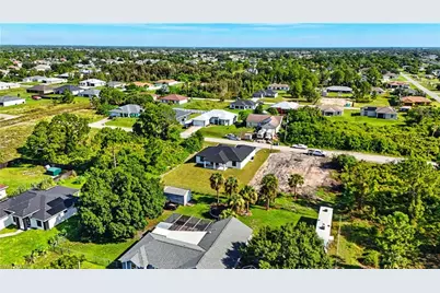 2607 38th St SW, Lehigh Acres, FL 33976 - Photo 27