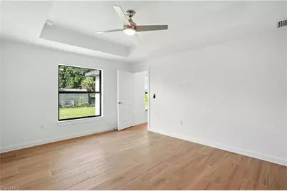 2607 38th St SW, Lehigh Acres, FL 33976 - Photo 9
