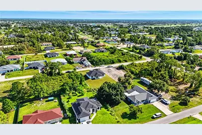 2607 38th St SW, Lehigh Acres, FL 33976 - Photo 41