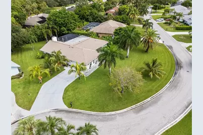 125 Westwood Dr, Naples, FL 34110 - Photo 27