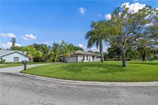 125 Westwood Dr, Naples, FL 34110 - Photo 25