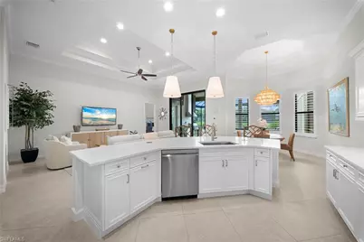 6522 Roma Way, Naples, FL 34113 - Photo 7