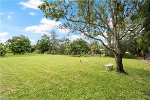 6560 Kestrel Cir, Fort Myers, FL 33966 - Photo 31