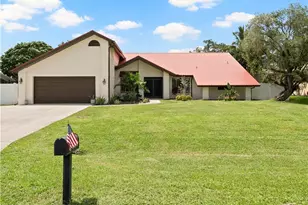 6560 Kestrel Cir, Fort Myers, FL 33966 - Photo 1