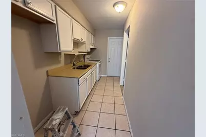 5645 6th Ave #B, Fort Myers, FL 33907 - Photo 3