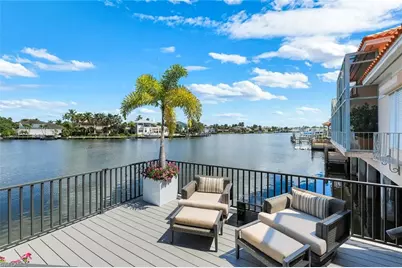 4900 Gulf Shore Blvd N, Naples, FL 34103 - Photo 43