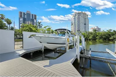 4900 Gulf Shore Blvd N, Naples, FL 34103 - Photo 47