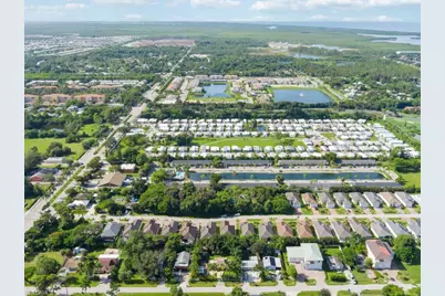 2753 Linda Dr, Naples, FL 34112 - Photo 3
