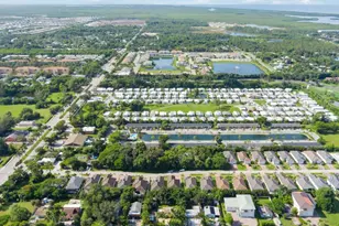 2753 Linda Dr, Naples, FL 34112 - Photo 3