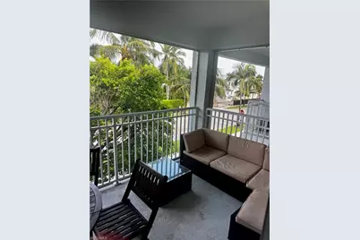1021 3rd St S #302, Naples, FL 34102 - Photo 7