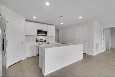 533 Ilaria Ct, Lehigh Acres, FL 33936 - Photo 5