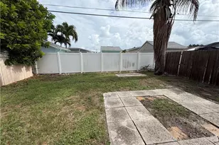 685 95th Ave N, Naples, FL 34108 - Photo 19