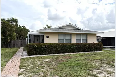 685 95th Ave N, Naples, FL 34108 - Photo 1
