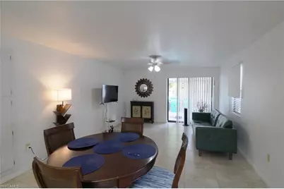 685 95th Ave N, Naples, FL 34108 - Photo 9