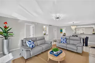 6060 Pelican Bay Blvd, Naples, FL 34108 - Photo 5