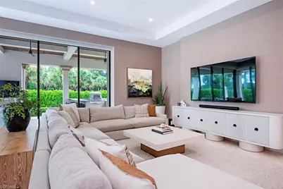 2581 Escada Dr, Naples, FL 34109 - Photo 9