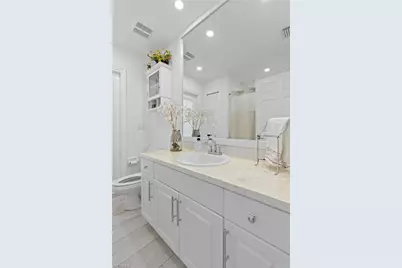 9052 Cypress Dr N, Fort Myers, FL 33967 - Photo 7