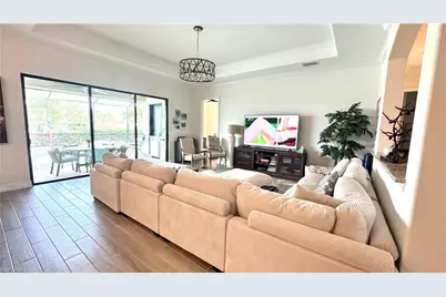 28004 Kerry Ct, Bonita Springs, FL 34135 - Photo 5