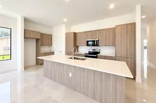 2220 NE 39th Terrace, Cape Coral, FL 33909 - Photo 11