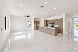 2220 NE 39th Terrace, Cape Coral, FL 33909 - Photo 13