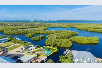 4785 Mali Ct, Bonita Springs, FL 34134 - Photo 5