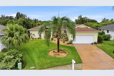 8950 Bracken Way, Fort Myers, FL 33908 - Photo 5