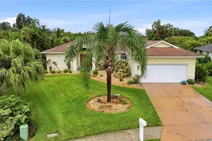 8950 Bracken Way, Fort Myers, FL 33908 - Photo 5