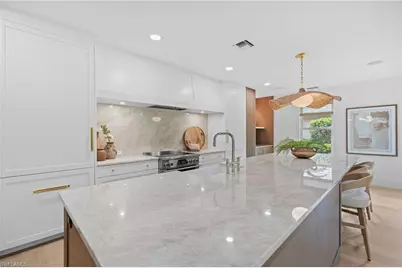 189 Edgemere Way S, Naples, FL 34105 - Photo 5
