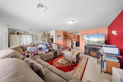 724 Evening Shade Ln, Lehigh Acres, FL 33974 - Photo 5