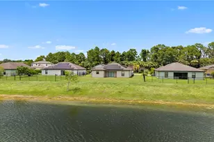 724 Evening Shade Ln, Lehigh Acres, FL 33974 - Photo 27
